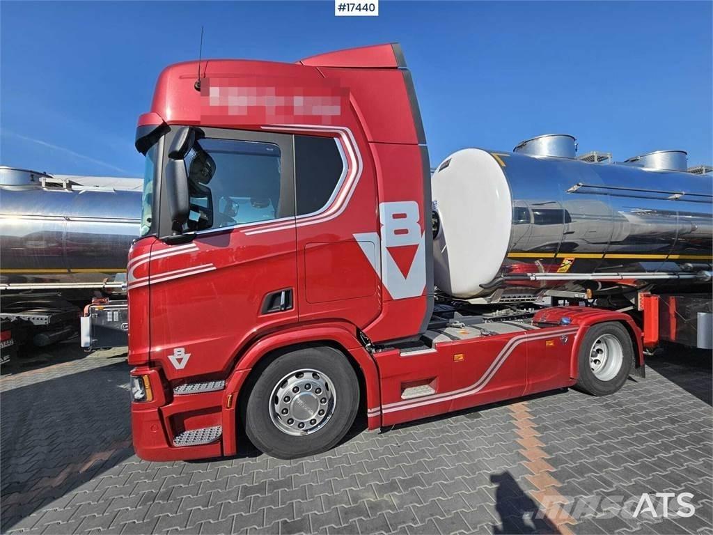 Scania R530 V8 وحدات الجر