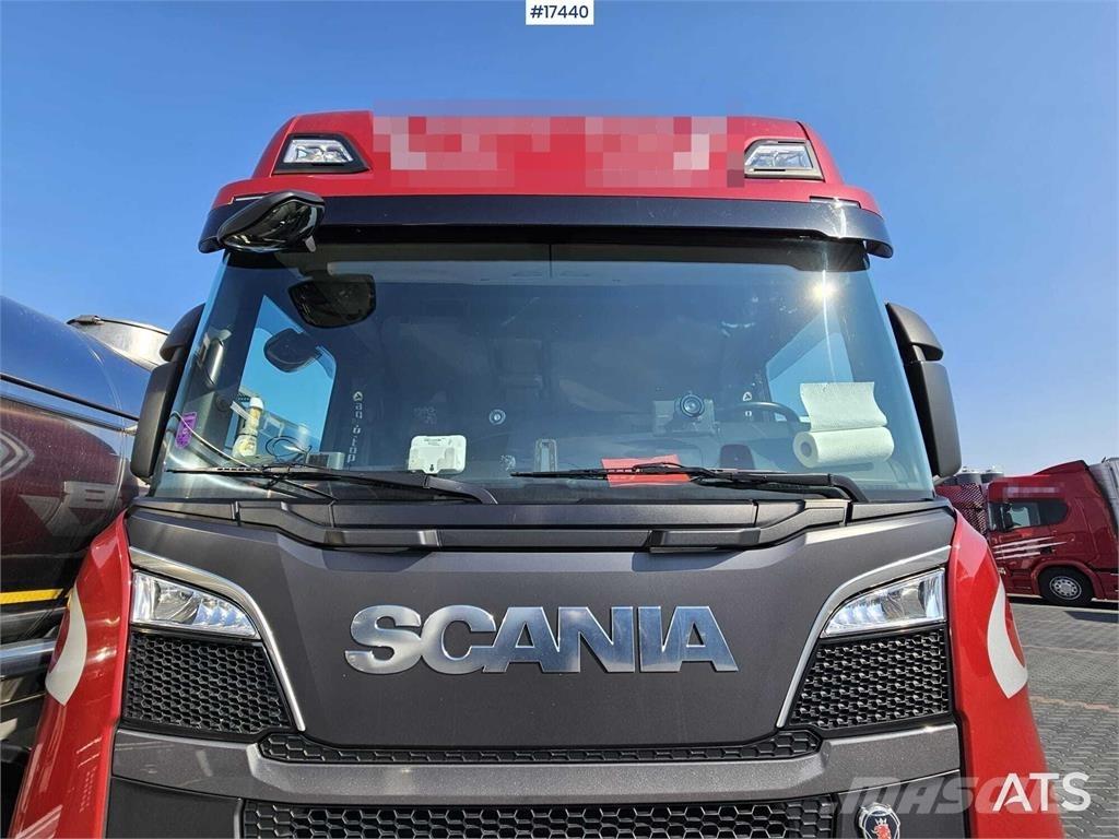 Scania R530 V8 وحدات الجر