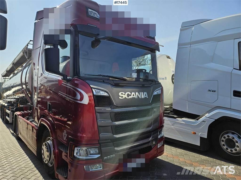 Scania R530 V8 وحدات الجر