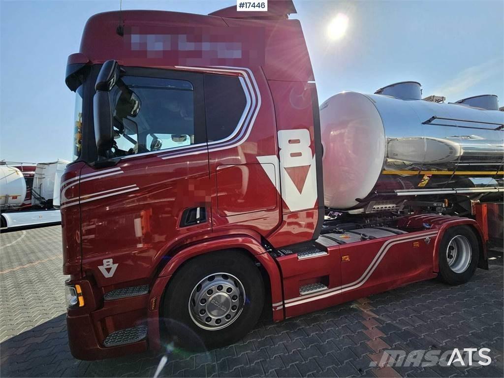 Scania R530 V8 وحدات الجر