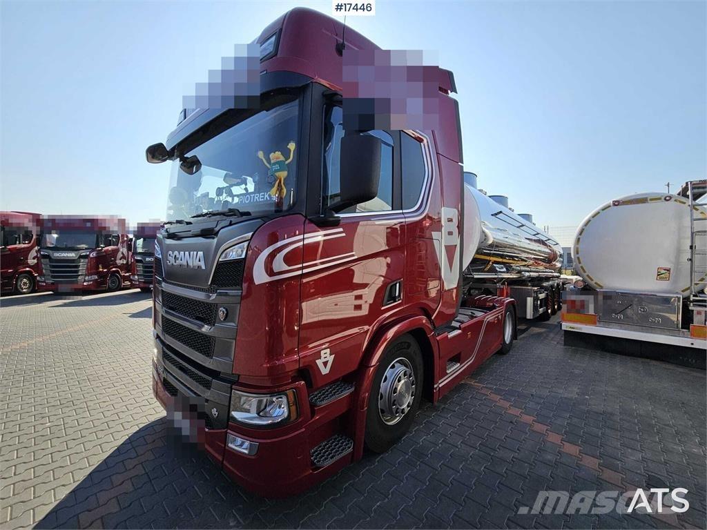 Scania R530 V8 وحدات الجر