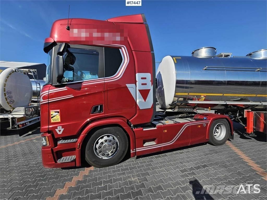 Scania R530 V8 وحدات الجر