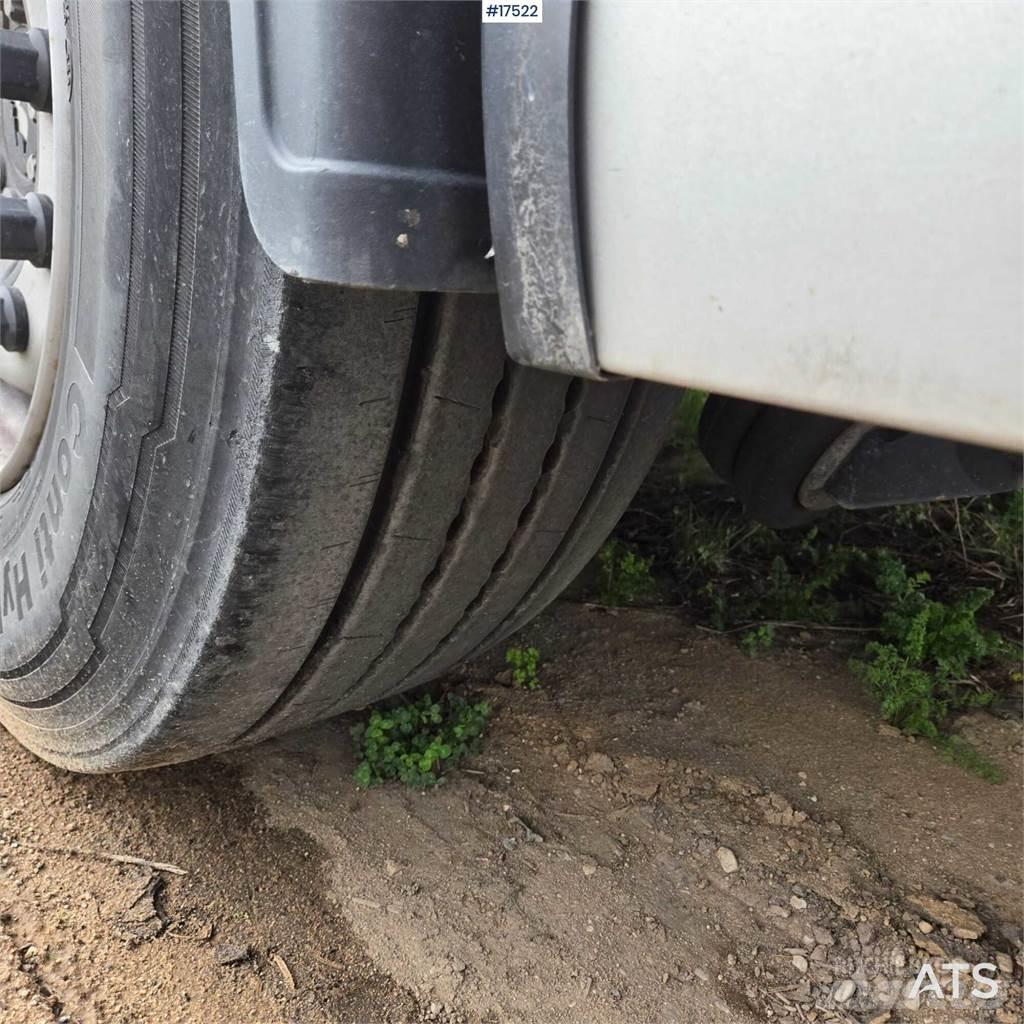 Schmitz SCB*53T نصف مقطورات بباب جانبي