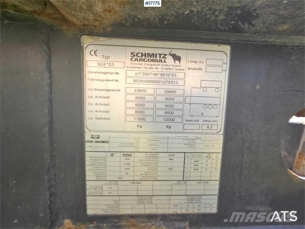 Schmitz SKI 24 نصف مقطورات قلابة