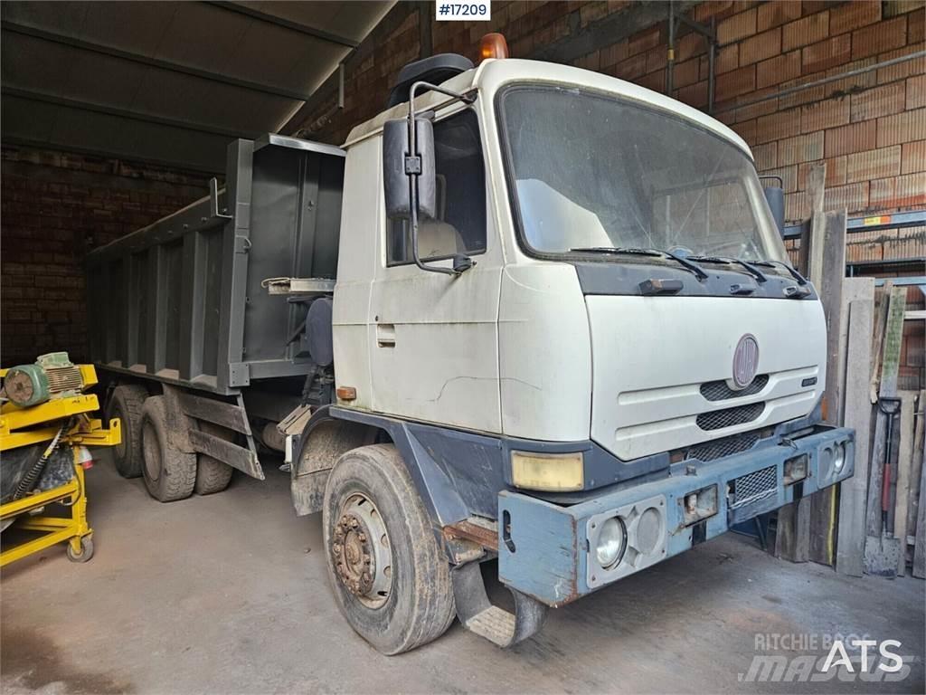 Tatra T815-2 شاحنات قلابة