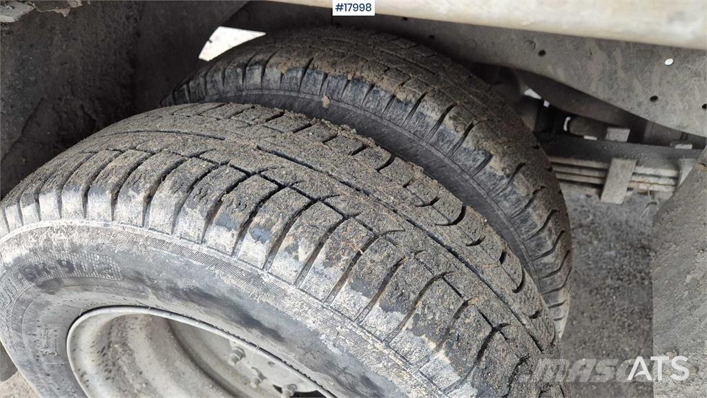 Toyota Dyna شاحنات قلابة