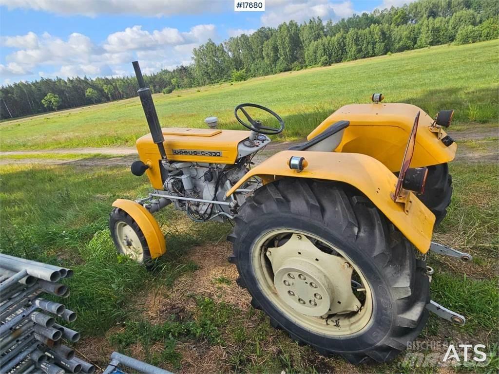 Ursus C 330 الجرارات