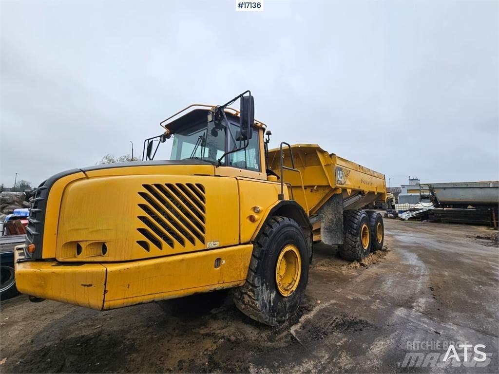 Volvo A25D ساحبات مفصلية