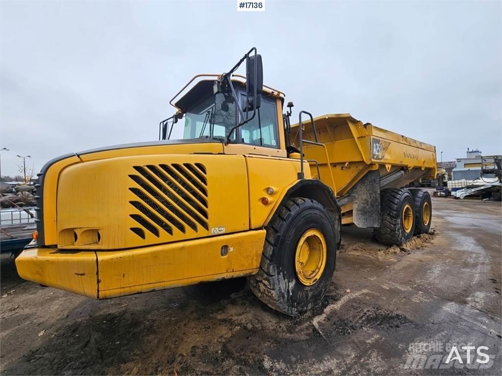 Volvo A25D ساحبات مفصلية