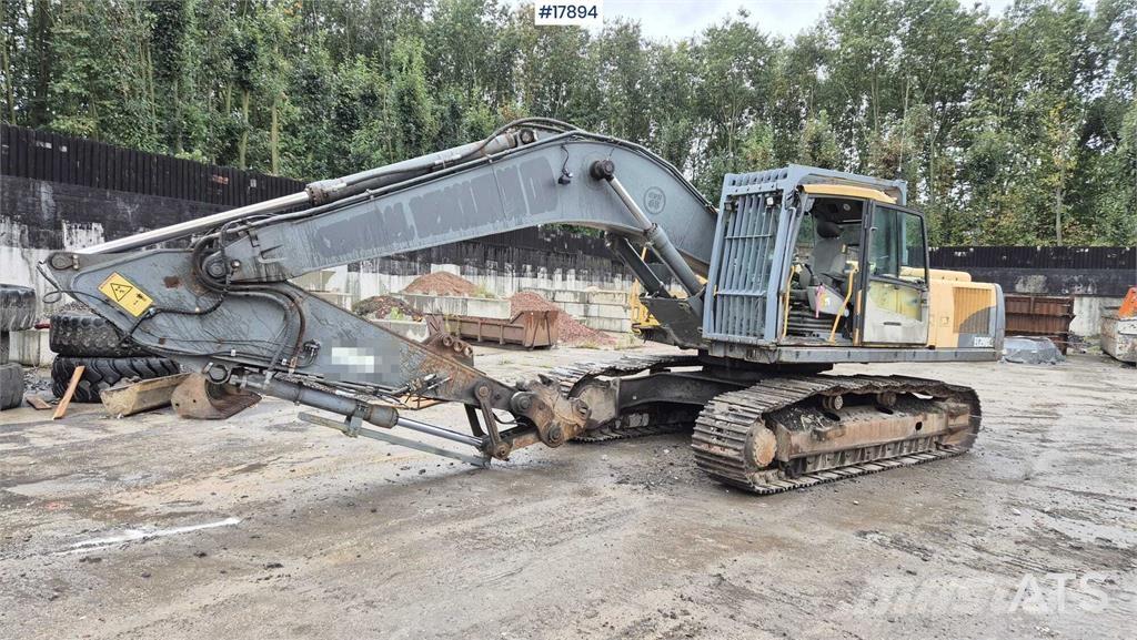 Volvo EC 290 CL حفارات زحافة