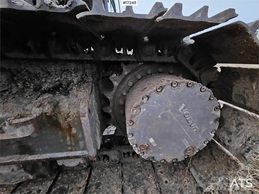 Volvo EC160 CL حفارات زحافة