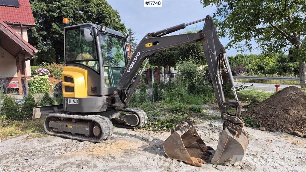 Volvo ECR25D حفارات صغيرة أقل من 7 طن (حفارات صغيرة)