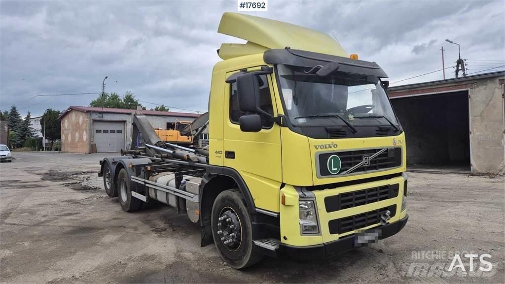 Volvo FM 440 شاحنات الرافعات الخطافية