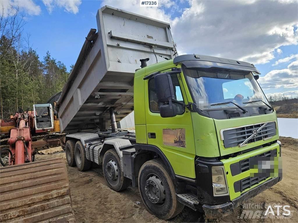 Volvo fm 84R13 8x4 شاحنات قلابة
