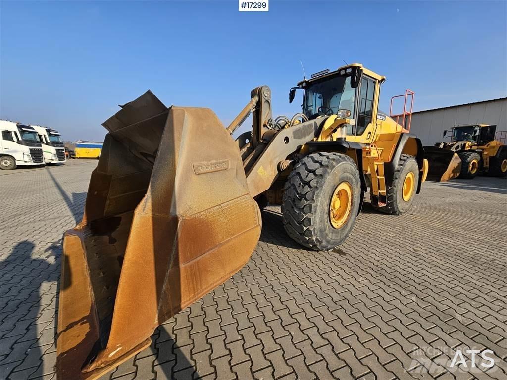 Volvo L180H لوادر بعجل