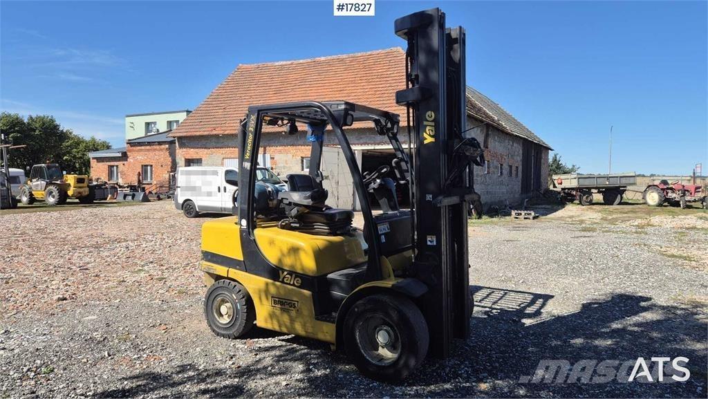 Yale GLP35VX شاحنات ذات رافعات شوكية - أخرى