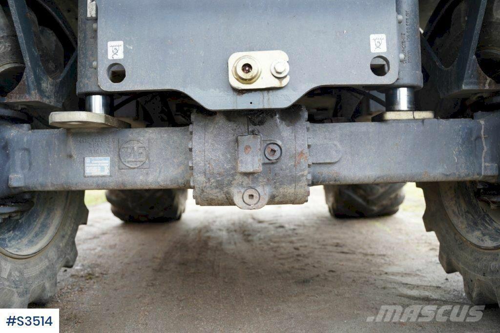 Atlas 140W Excavator حفارات زحافة