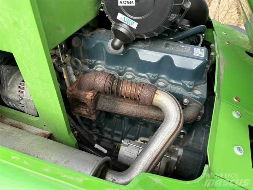 Avant 750 لوادر انزلاقية التوجيه