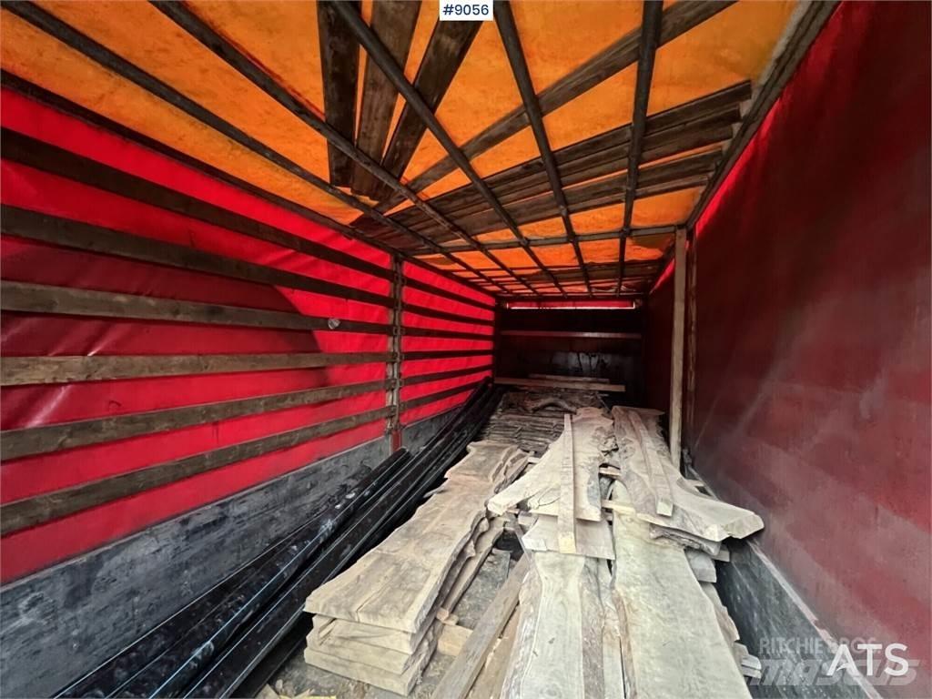  Container Med kapell ثكنات البناء