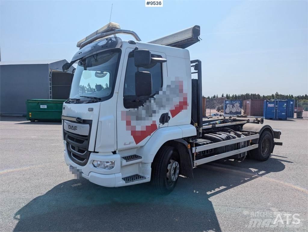 DAF FA LF260I  شاحنات الرافعات الخطافية