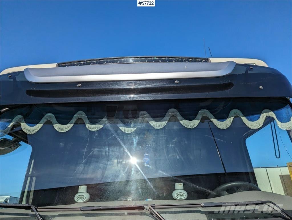 DAF FAT XF530Z شاحنات قلابة