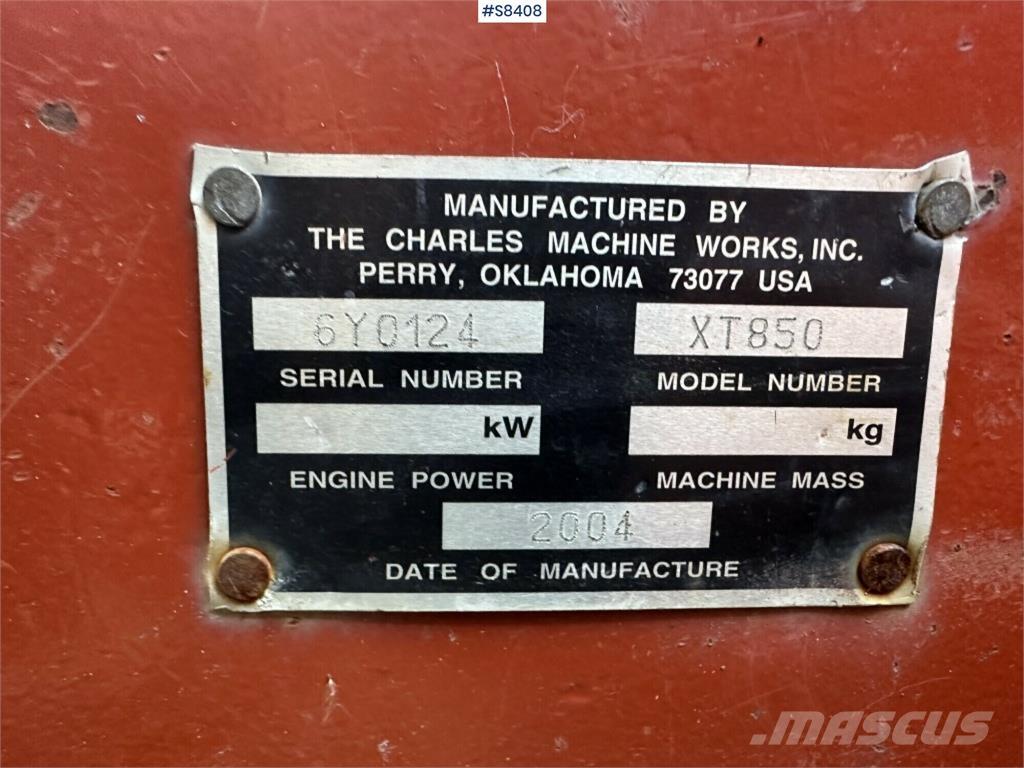 Ditch Witch XT850 لوادر انزلاقية التوجيه