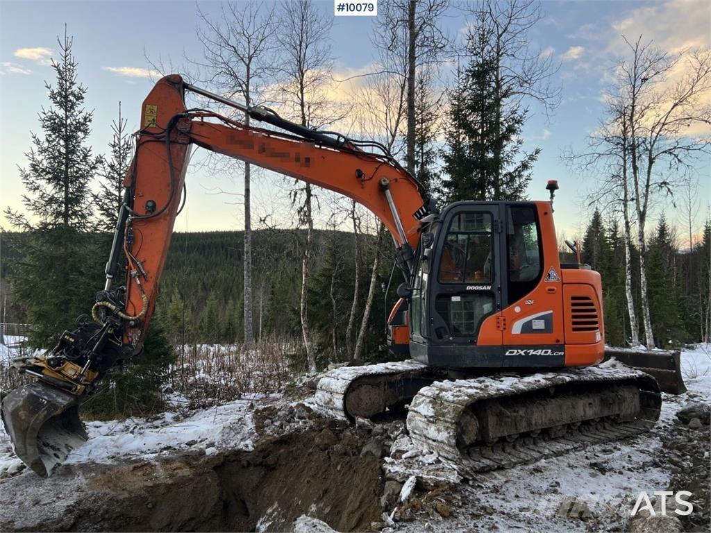 Doosan DX140LCR-5 حفارات زحافة