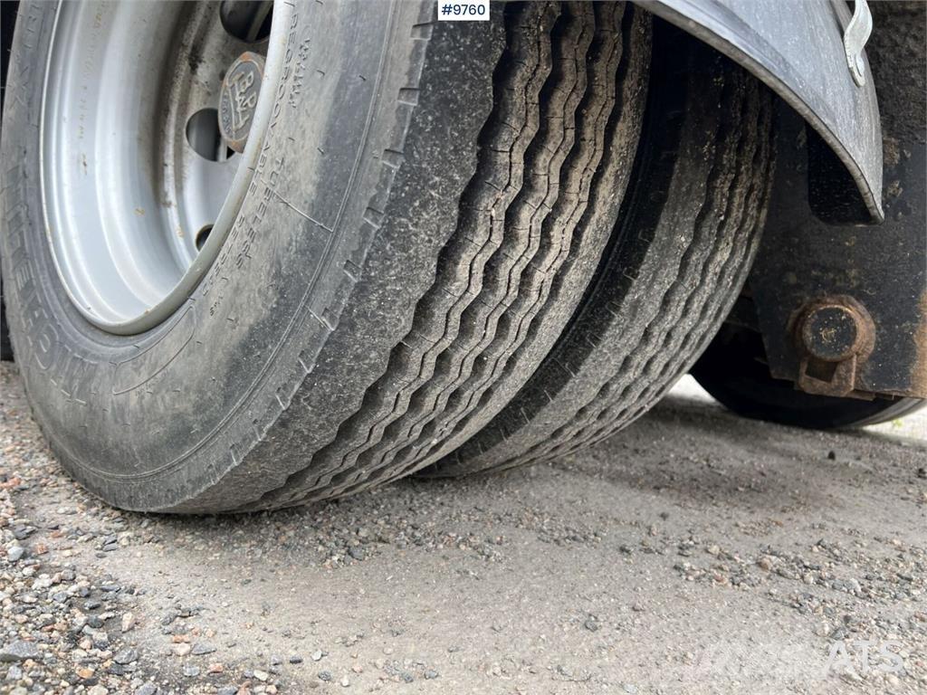 Ekeri S8-N نصف مقطورات بدرجة حرارة قابلة للضبط