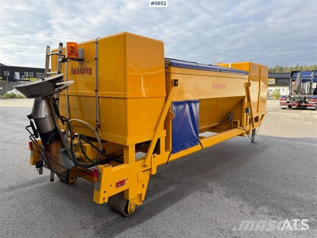 Falköping CLC-647 منقولات