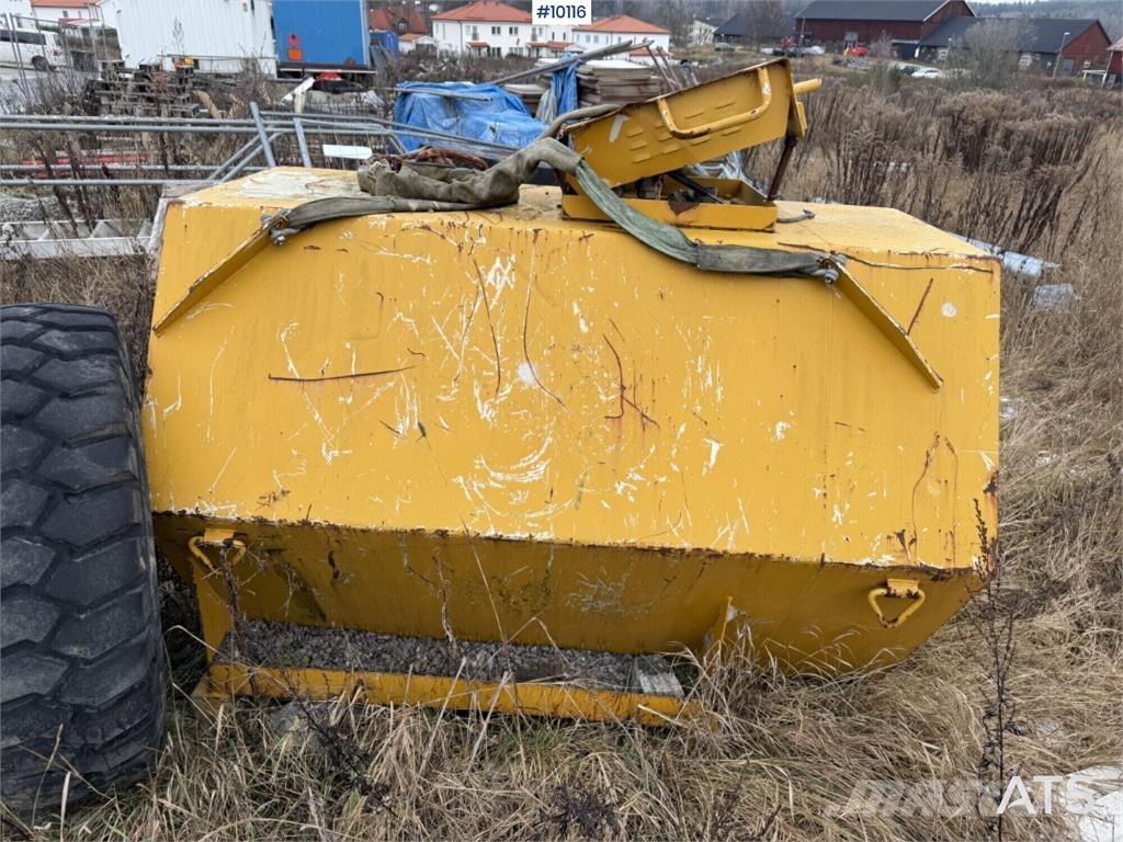  Färmartanken 1500 L مكونات أخرى