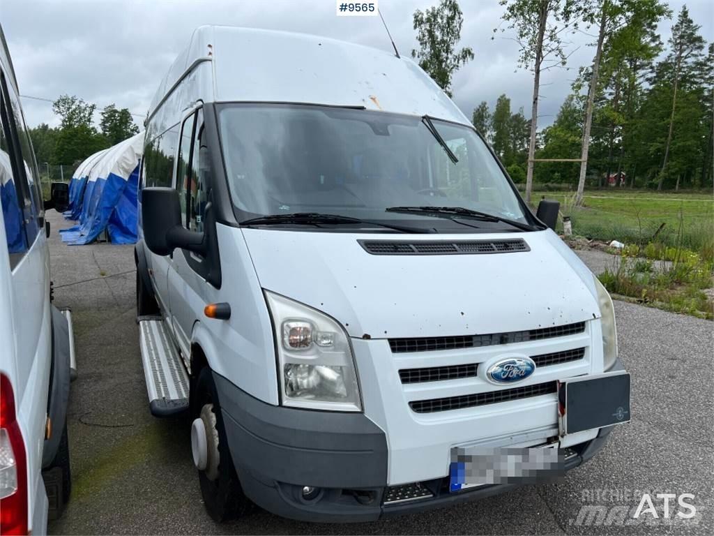 Ford Transit حافلة صغيرة