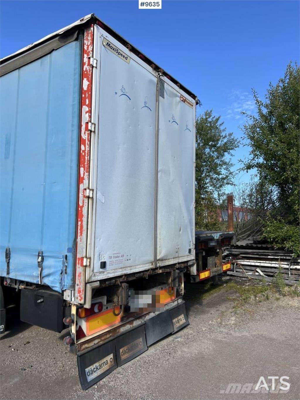 Fruehauf SS136/P3S نصف مقطورات بباب جانبي