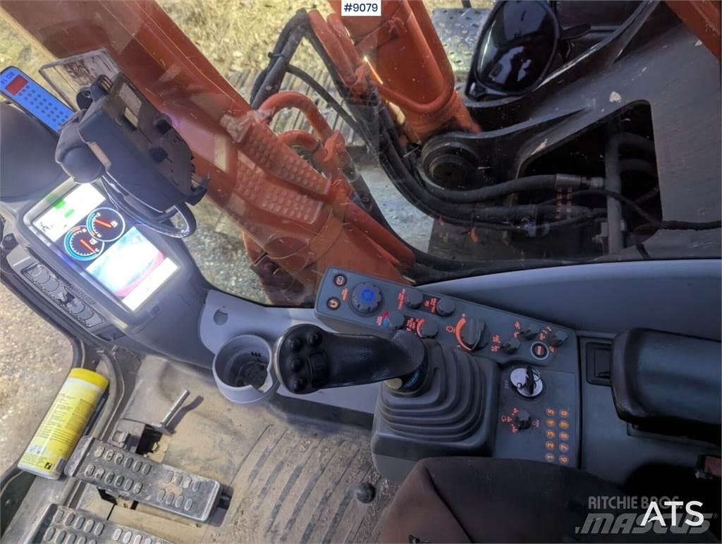 Hitachi ZX350LC-5B حفارات زحافة
