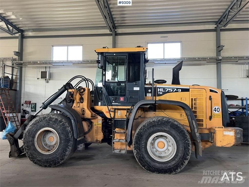 Hyundai HL757TM-9 لوادر بعجل