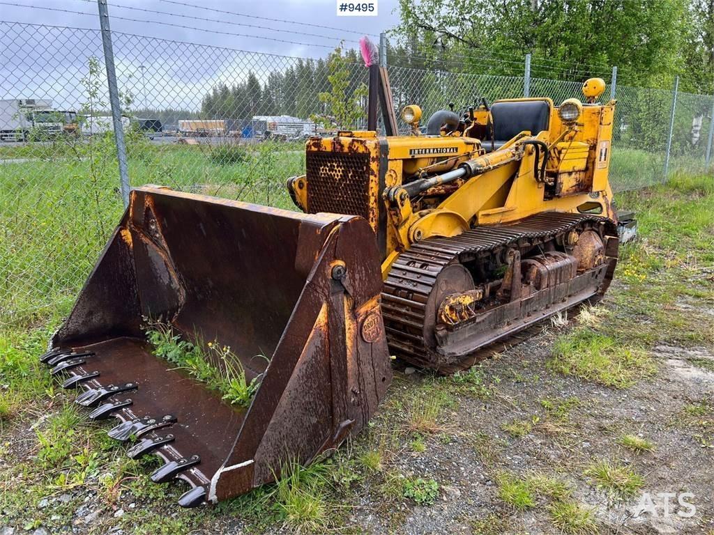International L125 بلدوزرات مجنزرة