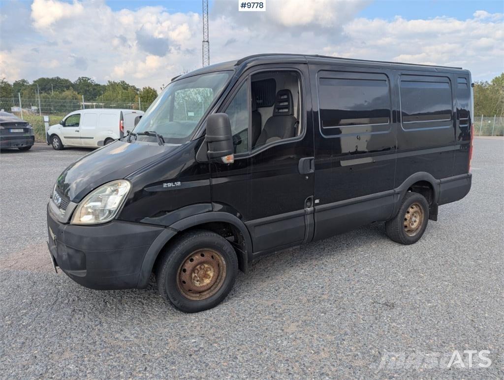 Iveco Daily شاحنات ذات هيكل صندوقي