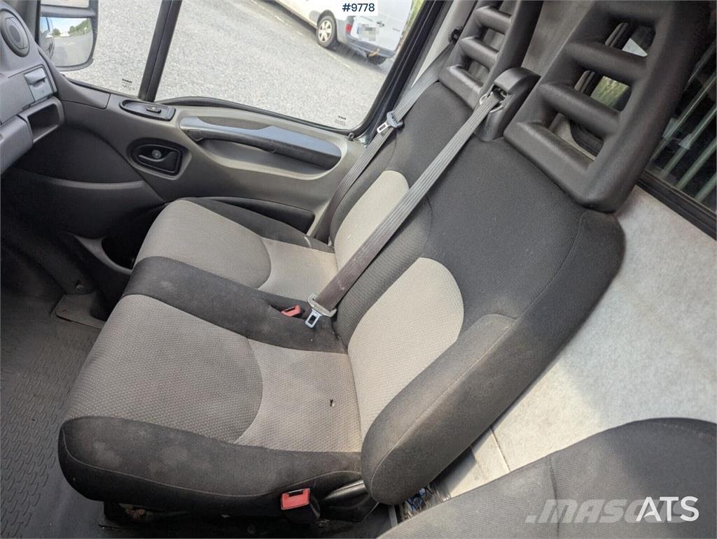 Iveco Daily شاحنات ذات هيكل صندوقي