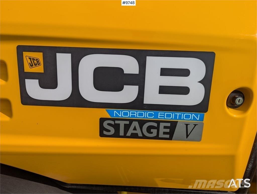 JCB 409 لوادر بعجل