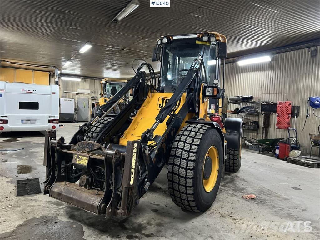 JCB 416 HT لوادر بعجل