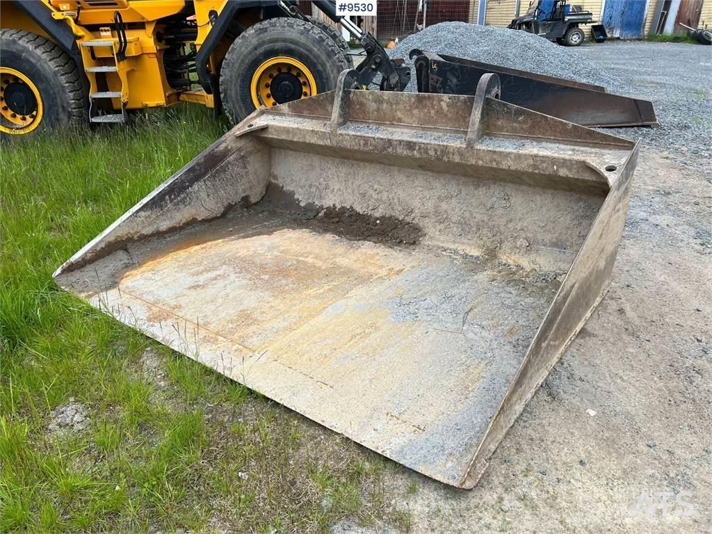 JCB 427 HT لوادر بعجل