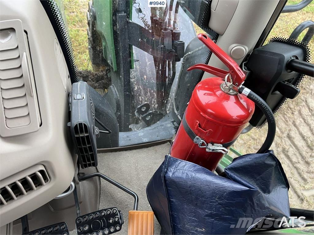 John Deere 6155 R الجرارات