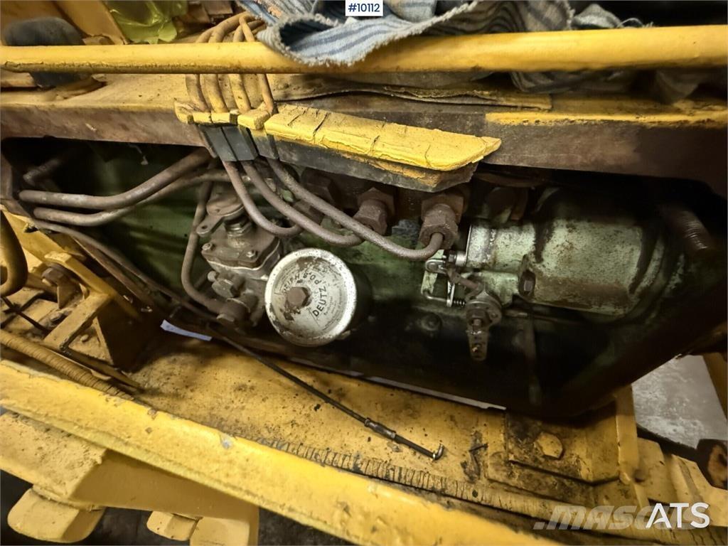 Lokomo AT58 مداحل