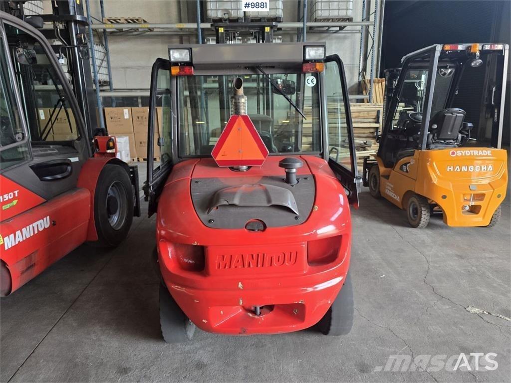 Manitou diesel truck شاحنات الديزل