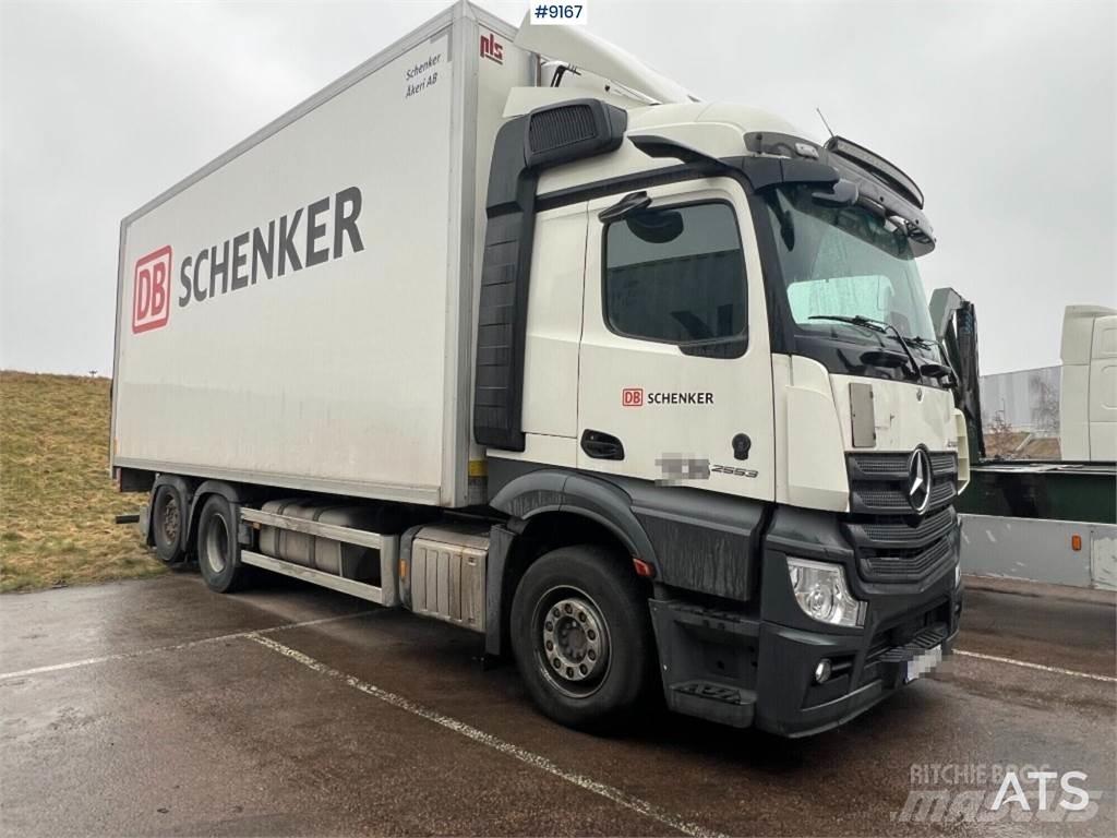 Mercedes-Benz Actros شاحنات ذات هيكل صندوقي