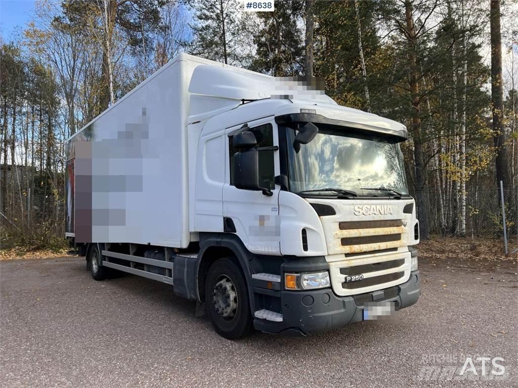 Scania P250 شاحنات ذات هيكل صندوقي