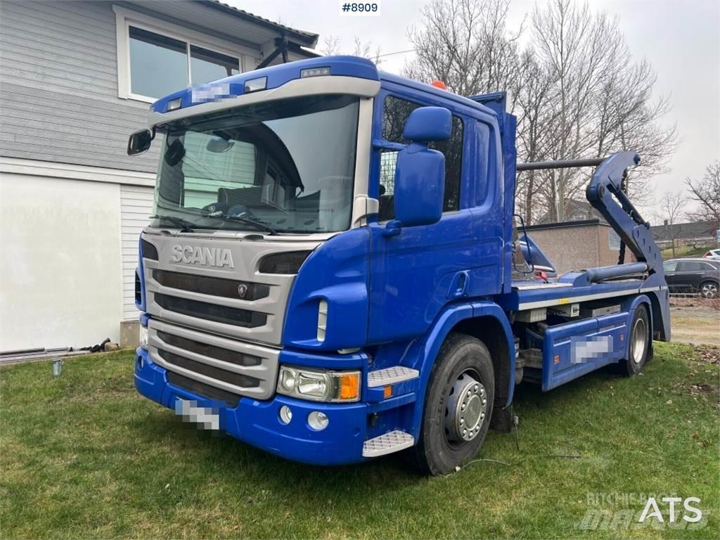 Scania P280DB4X2HNB شاحنات لوادر