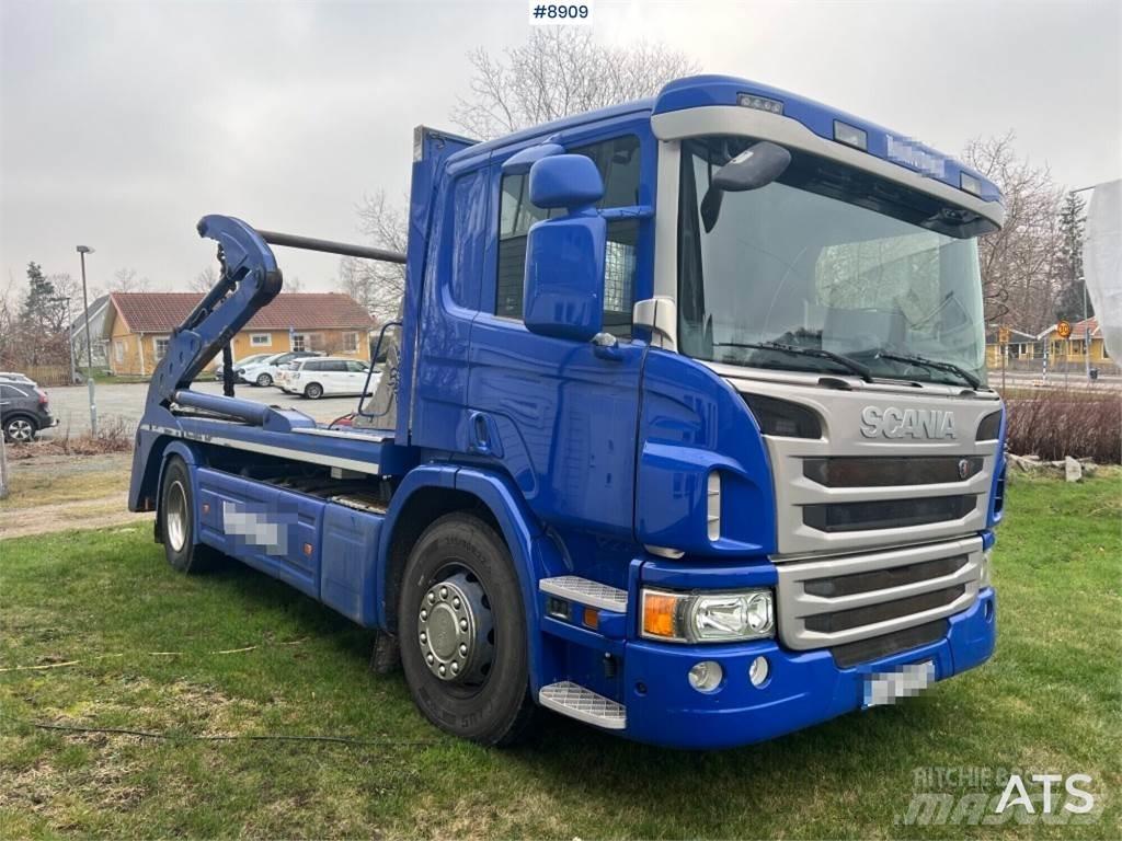 Scania P280DB4X2HNB شاحنات لوادر