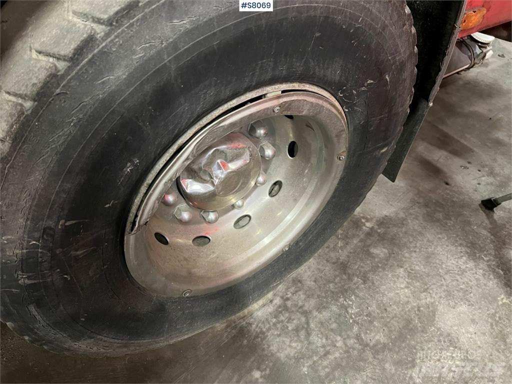 Scania P92H 4x2 شاحنات مزدوجة / خلخلة