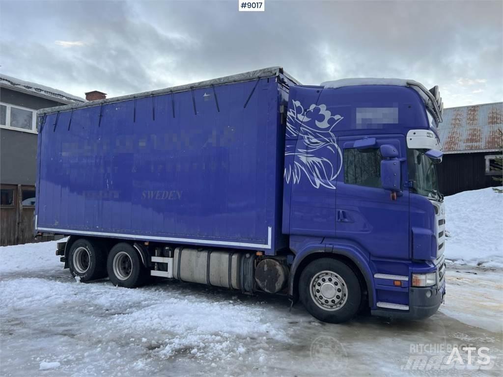 Scania R560 شاحنات ذات هيكل صندوقي