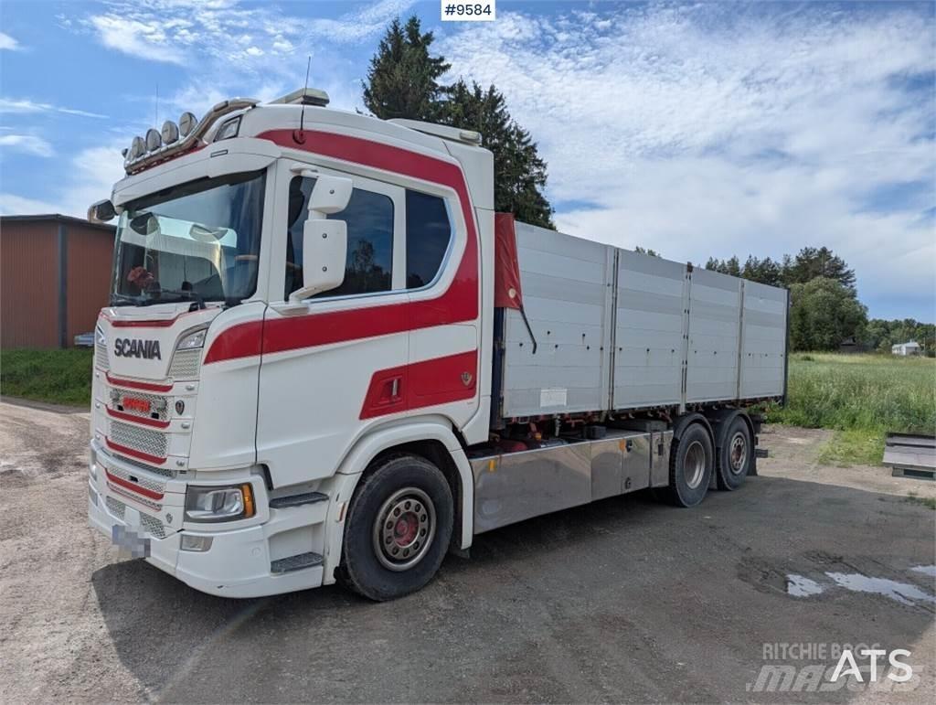 Scania R580 6X2 شاحنات ذات هيكل صندوقي